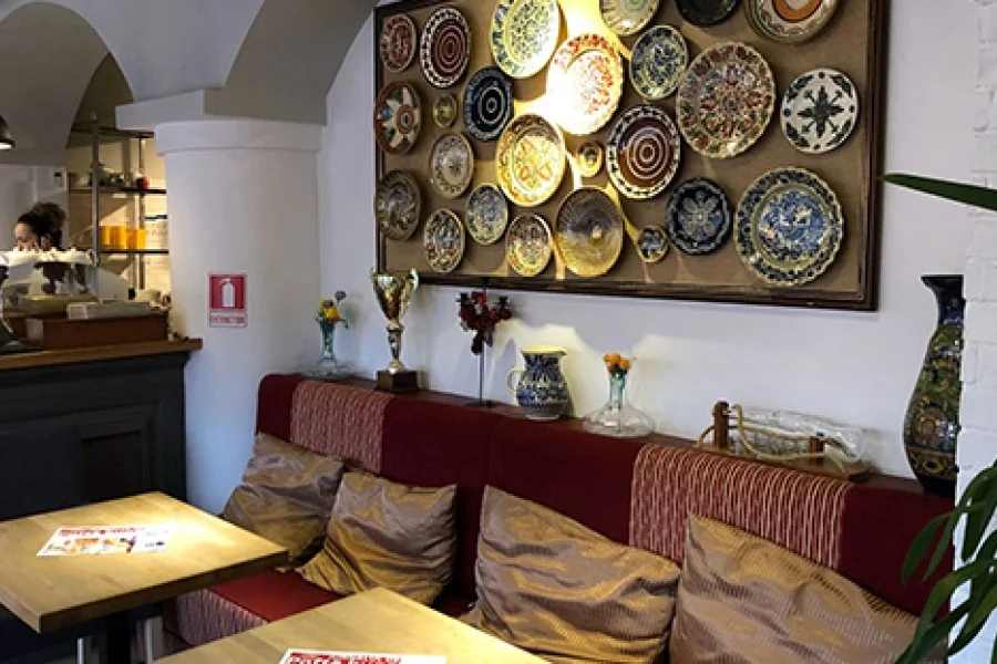 LA Mama Bucuresti - attached location photo